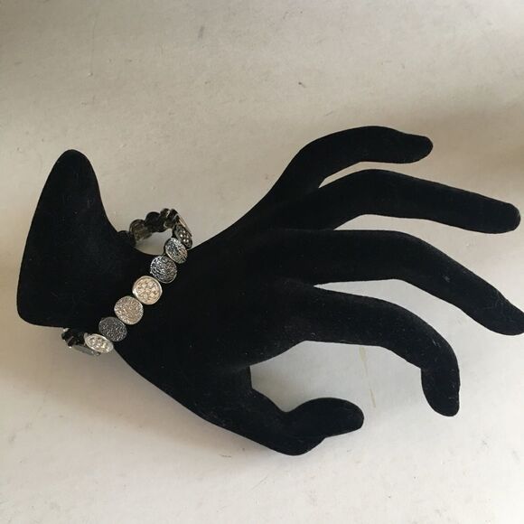 Bundle Sale 3 for $15 | Silver Tone Beaded Stretch Bracelet - Picture 1 of 12